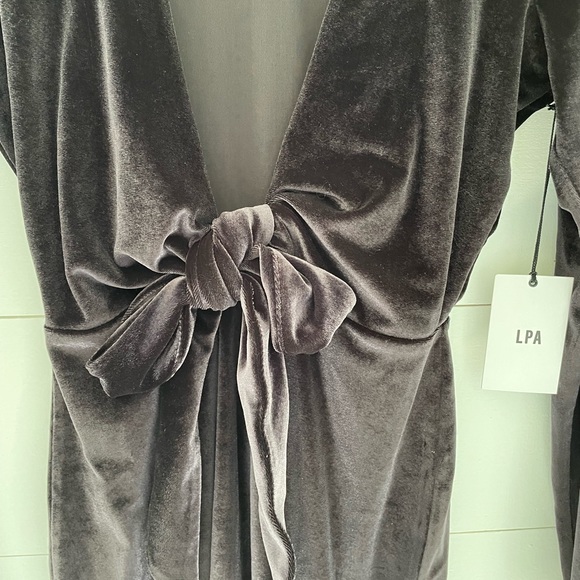 LPA Dress 18 Long Sleeve Low Neck Velvet Cocktail Dress - Picture 6 of 9